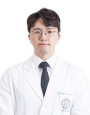 유명철교수 프로필